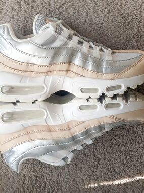 Nike Air Max 95 Pure Platinum Women's 9.5 White Silver NO INSOLES